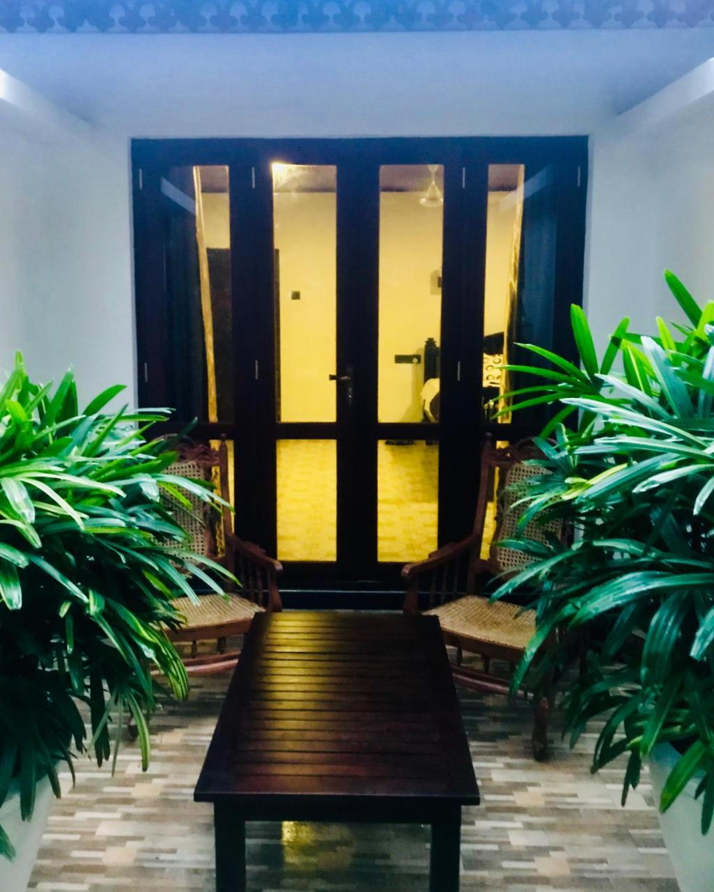 Tamarind Moon Hostel Dikwella Kültér fotó